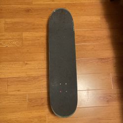 DGK COMPLETE SKATEBOARD