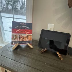 Wooden Cookbook & Tablet Holder