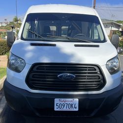 2018 Ford Transit 150 Medium Roof
