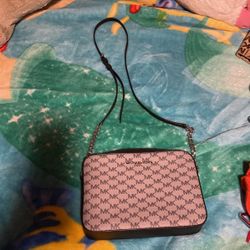 Michael Kors Medium Sized Jet Set Crossbody
