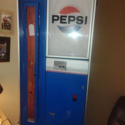 Vintage Pepsi Machine