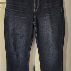Ladies Jean Capris Size 14 