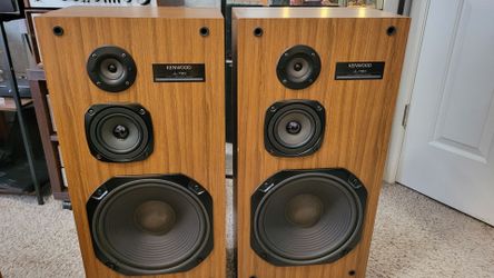 Kenwood JL-780 are vintage 3-way floorstanding speakers