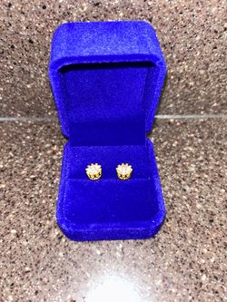 Moissanite earrings, yellow gold