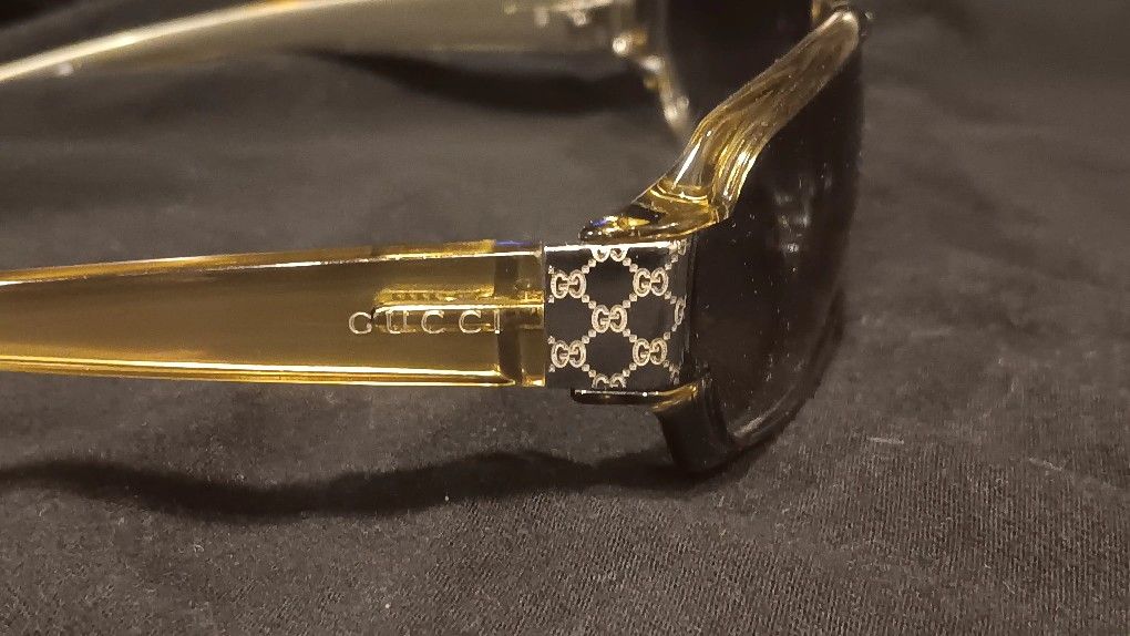 GUCCI SUNGLASSES