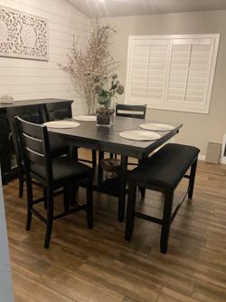 Dinning Table