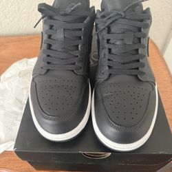 Jordan Low Black Elephant Size 11