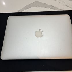 MacBook Air Early 2015 