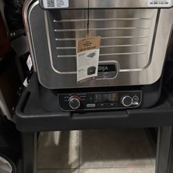 New Ninja Pizza Oven With Table 