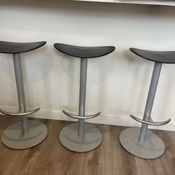 3 Sturdy Metal bar stools