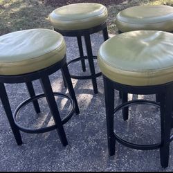 Pier 1 Imports Stratmoor backless swivel bar stools