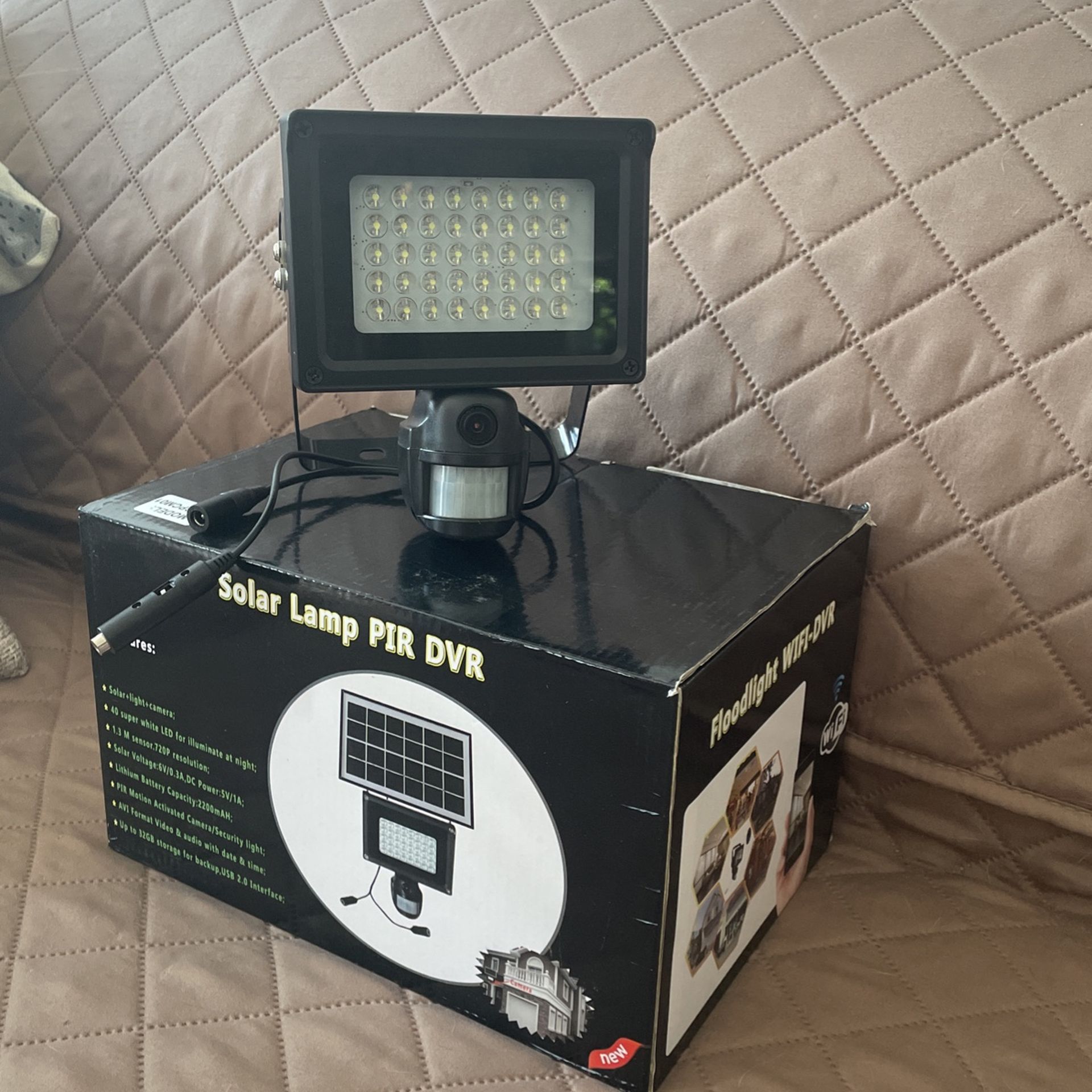 Solar Lamp PIR DVR