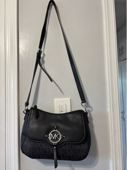 MK CROSSBODY PURSE