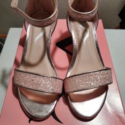 NEW Girls Pink Dress Shoes Size 1