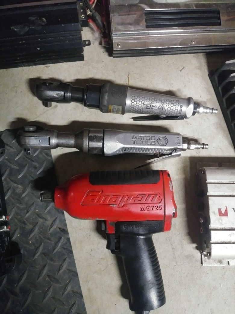 2 matco air ratches