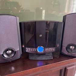 Radio/CD player/ Alarm Clock