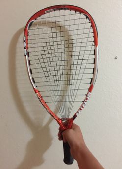 Tennis racket