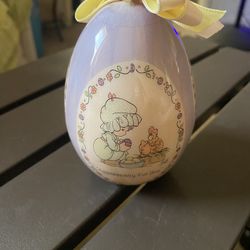 Precious Moments Figurine 