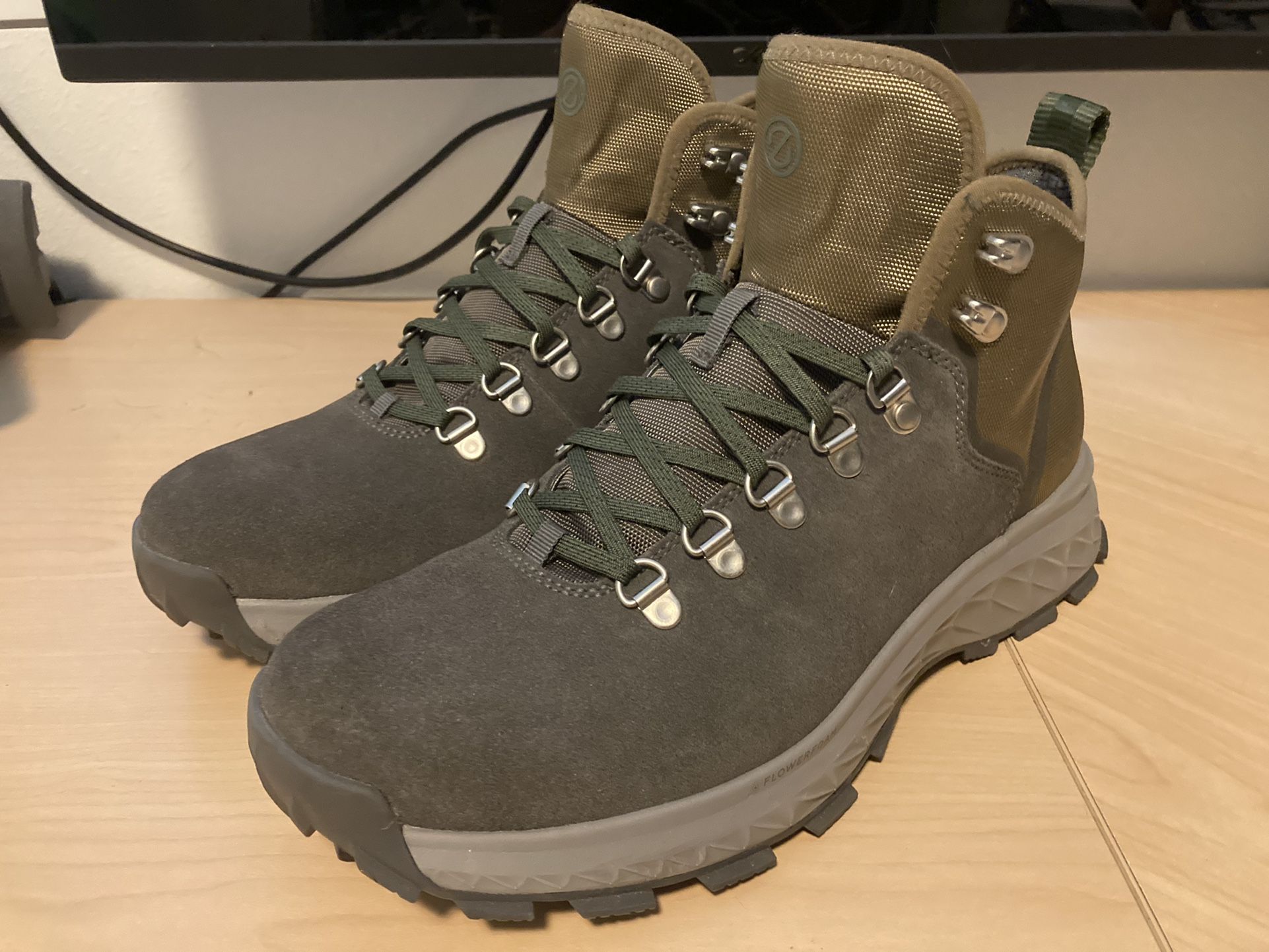 Cole Haan Street Hiking Boot 9.5