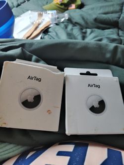 Apple AirTag Lot of 2
