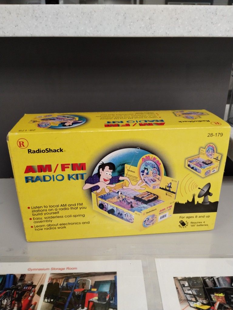Radio Shack AM/FM Radio Kit 28-179 Ready to Assemble. Brand new. Never opened