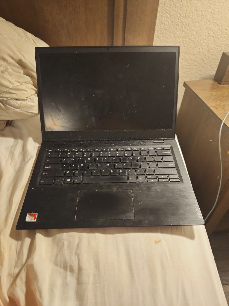 Laptop 