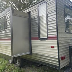 Trailer 23 Ft 