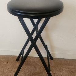 Black Vinyl Cushioned Folding Stool