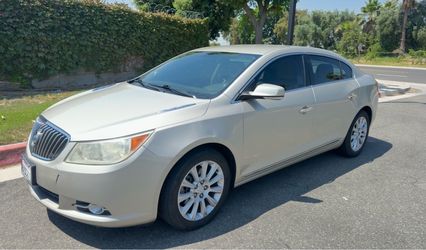 2014 Buick lacrosse like new
