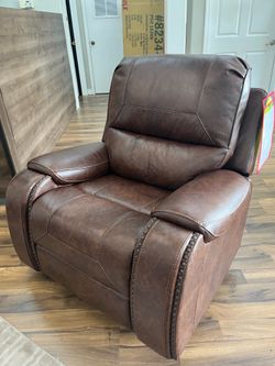 Swivel Recliner