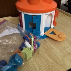 Baby shape sorter