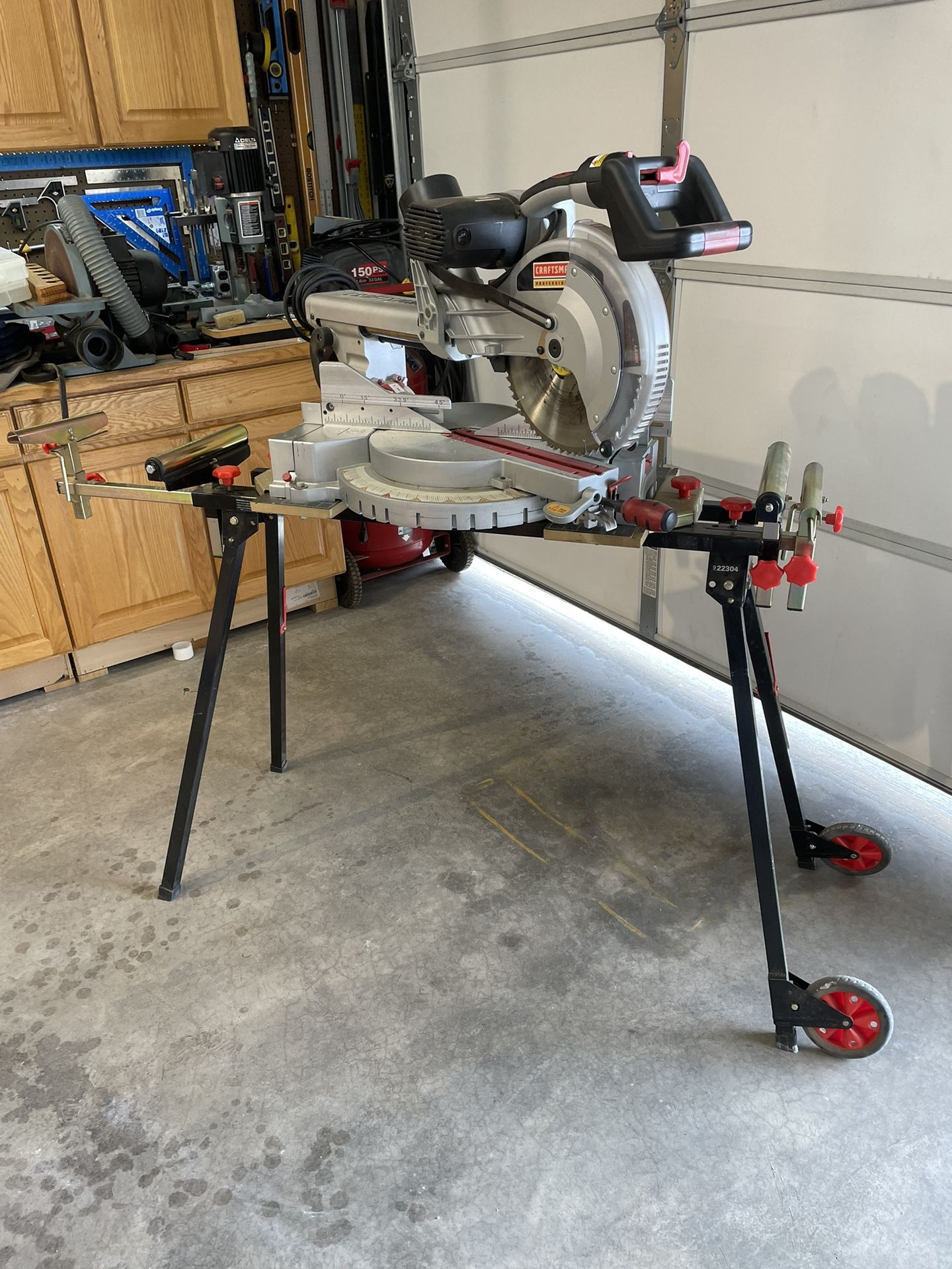 Craftsman Compound Miter Saw With Stand for Sale in Elbert, CO OfferUp