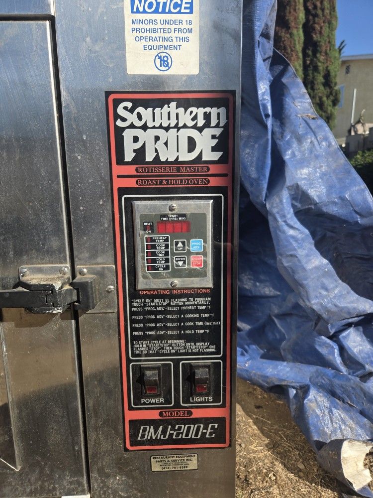 Southern Pride Electric Rotisserie Master Oven
