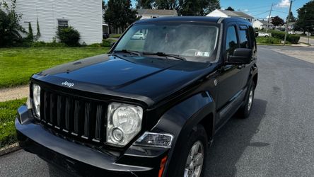 Jeep Liberty SUV Black