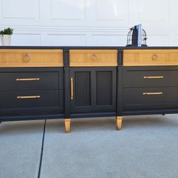 Gorgeous Mid Century Beffet, Tv Console, Dresser. Solid Wood