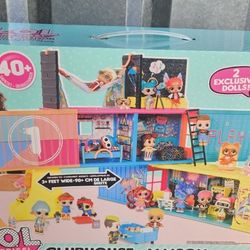 LOL Clubhouse Mansion Dollhouse 