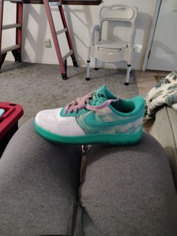 Nike tye dyed Air Force ones  size 7.5