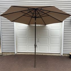 Umbrella 8’ Diameter, 8’ Tall 