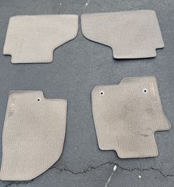 Floor Mats And Cargo Liner: 2022 GMC Yukon Denali