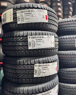 215/45R17 Kumho Set 4 New Tires