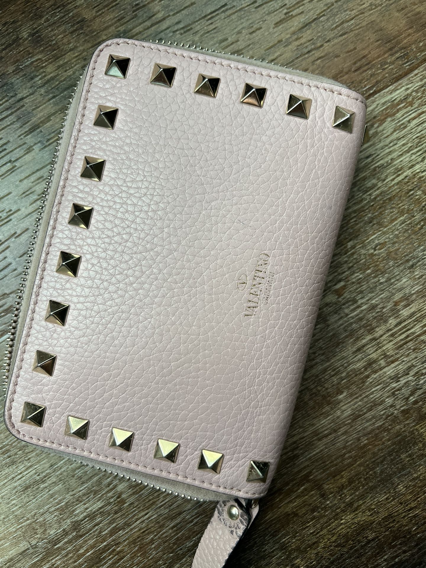 Valentino Garavani Wallet 