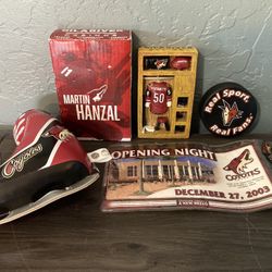 ARIZONA / PHOENIX COYOTES HOCKEY MEMORABILIA. LOCKERS, PUCK, AND MORE.