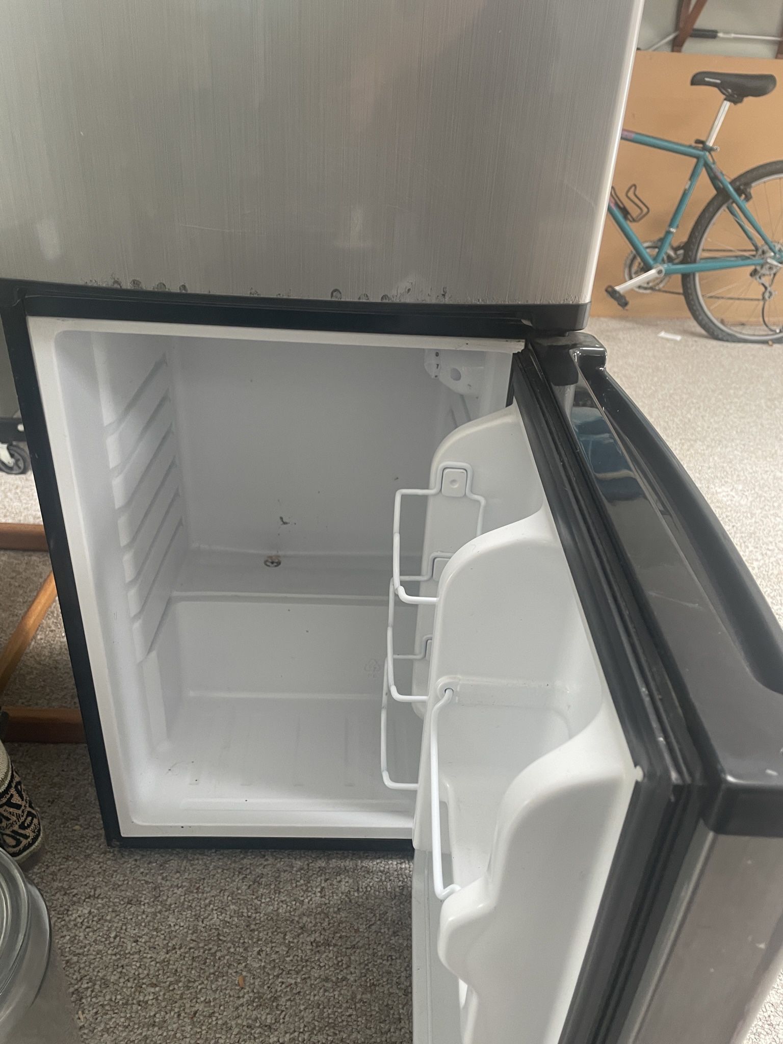 Mini Fridge Freezer Combo for Sale in Redwood City, CA - OfferUp
