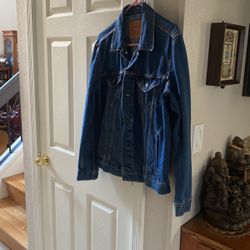 Levi’s Jacket Size Medium