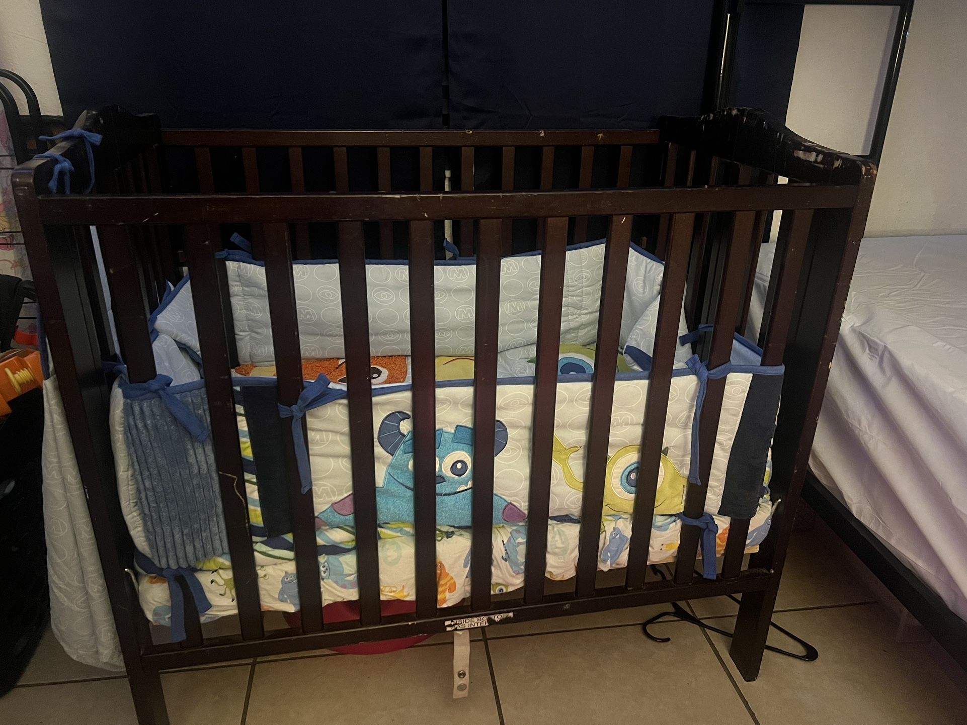 Foldable Baby Crib