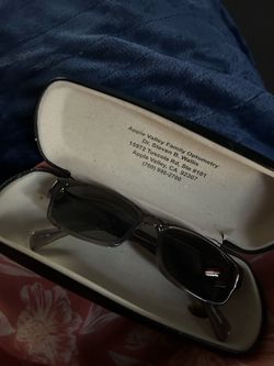 Dupe glasses