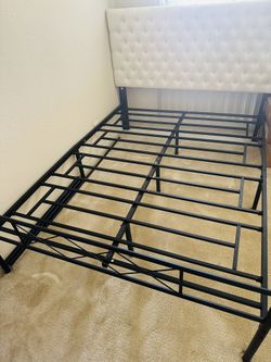 Full Bed Frame With Head Board