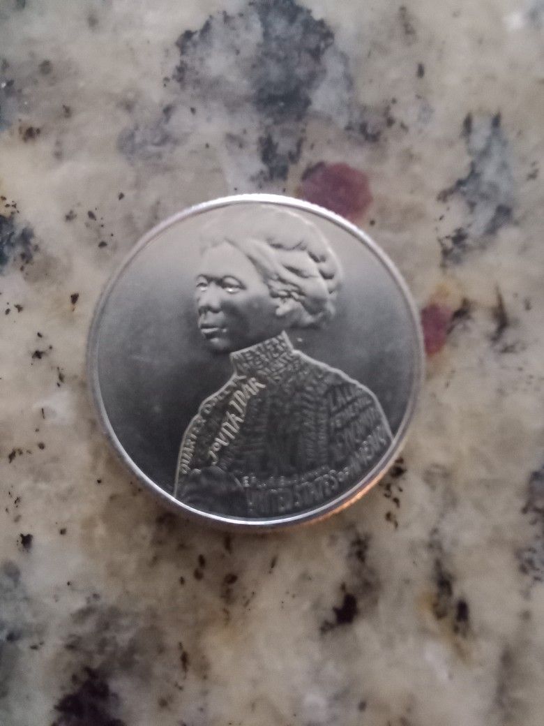 Jovita Idar Women's Quarter