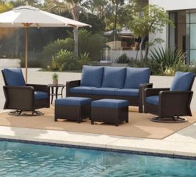 Patio furniture set outdoor new in the box