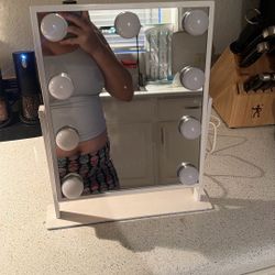 Tabletop Vanity Mirror